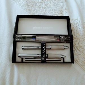 Pierre Cardin pen set.